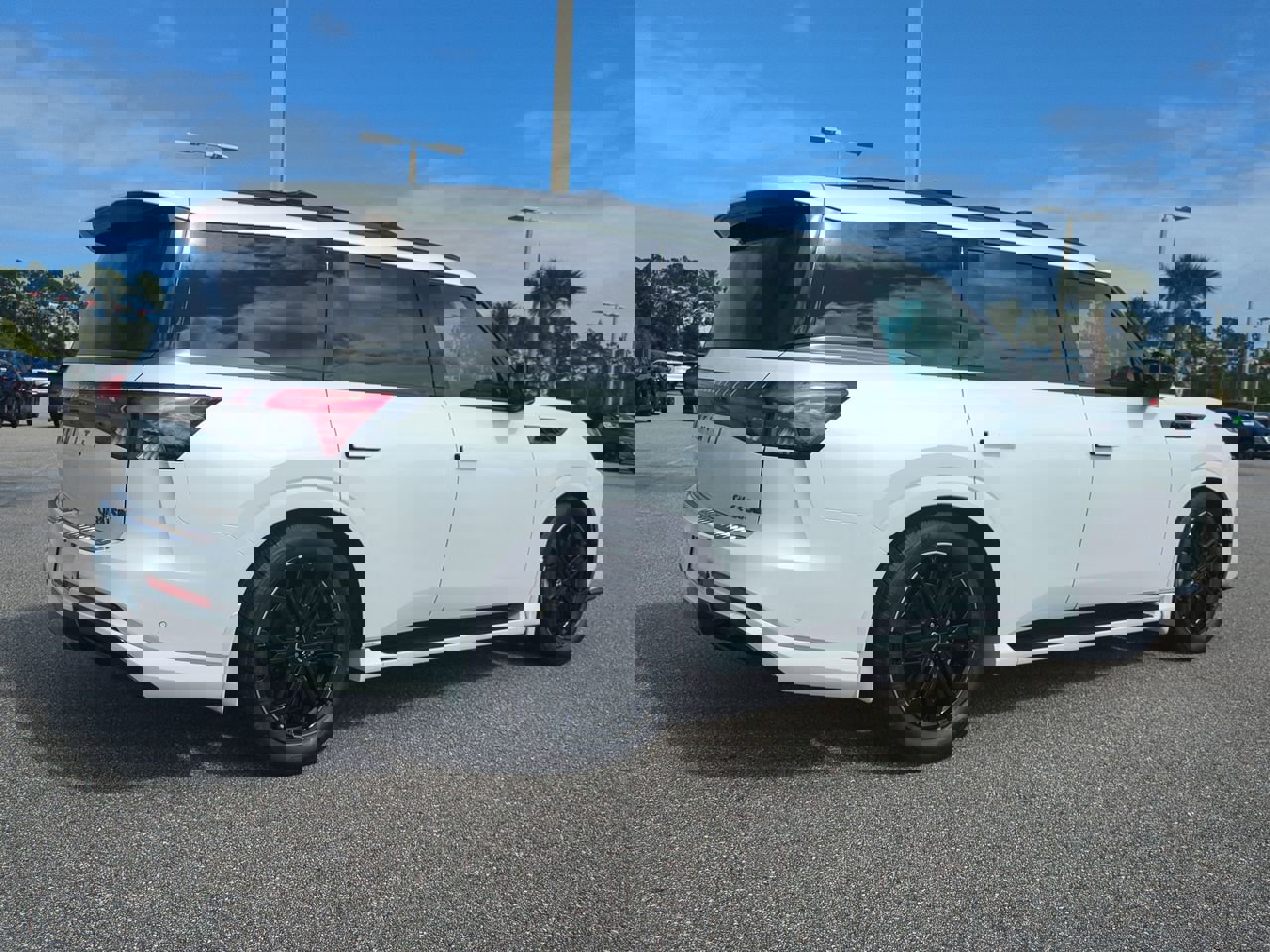 New 2026 INFINITI QX80 Sensory w/ Sport Exterior Package image 4