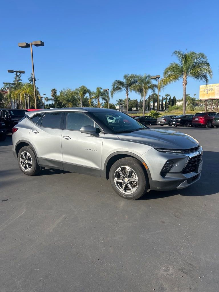 Used 2025 Chevrolet Blazer LT image 5