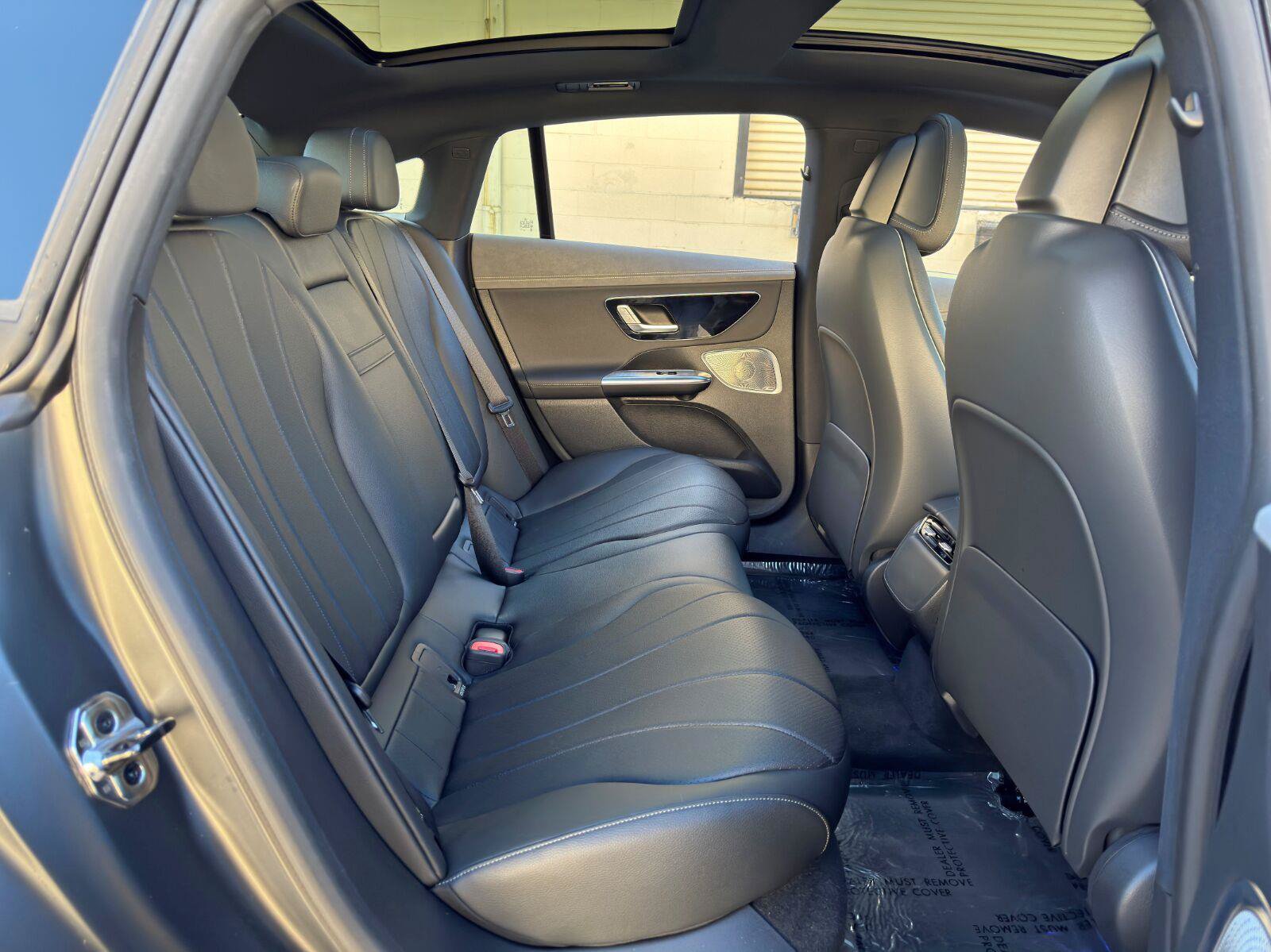 Used 2023 Mercedes-Benz EQE 500 4MATIC Sedan w/ Exclusive Trim Package image 43