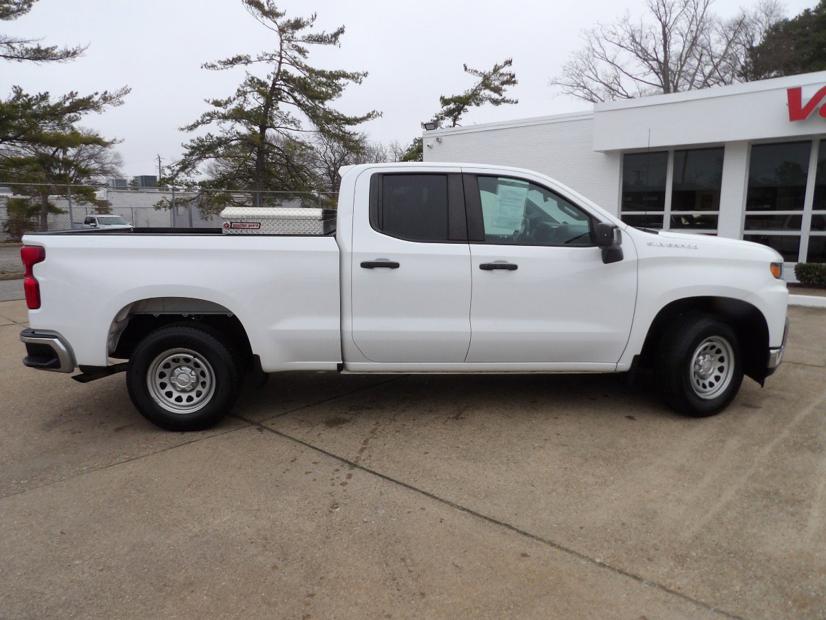 Used 2021 Chevrolet Silverado 1500 W/T w/ WT Safety Package RWD image 2