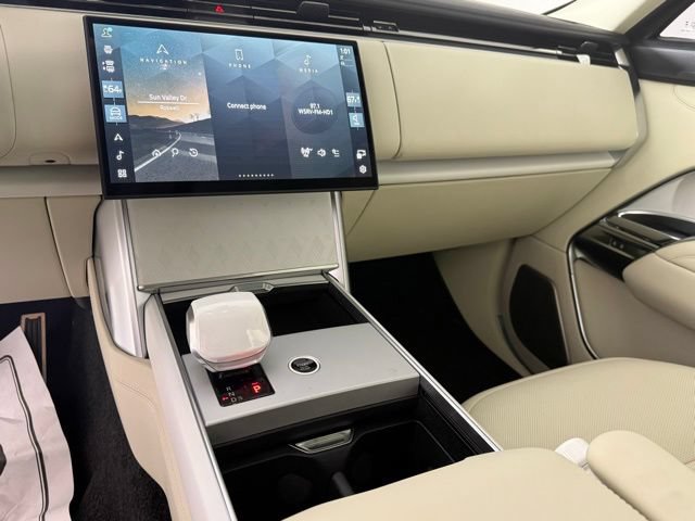 New 2026 Land Rover Range Rover SV AWD/4WD image 23