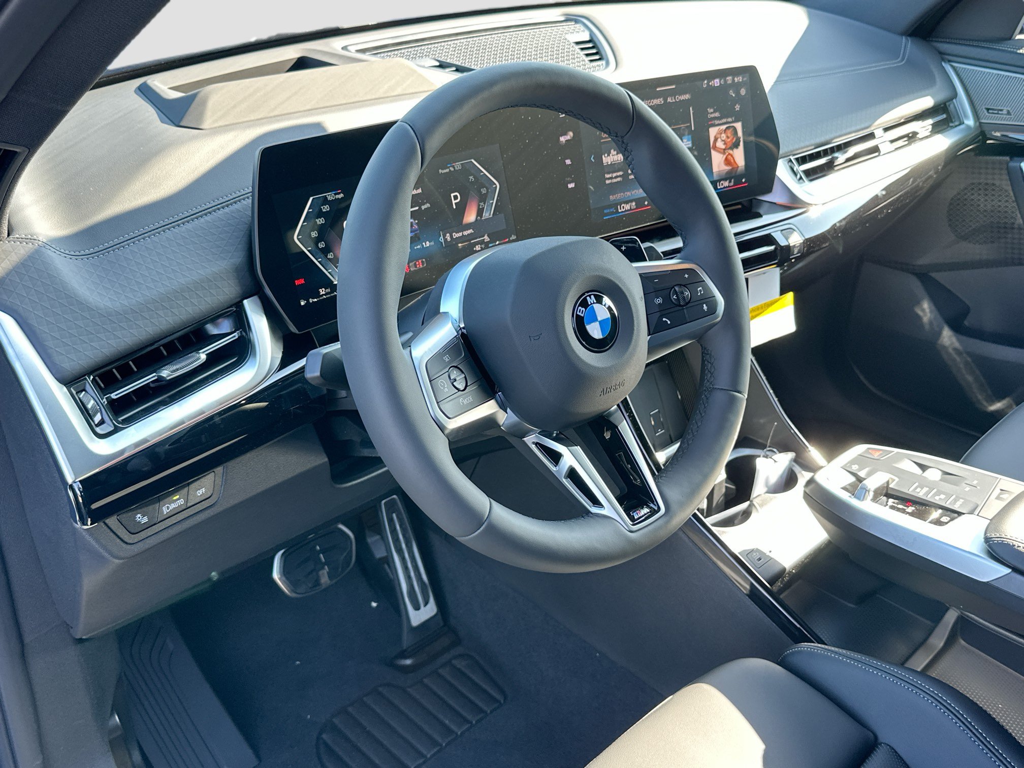 New 2026 BMW X2 xDrive28i w/ Technology Package AWD/4WD image 7
