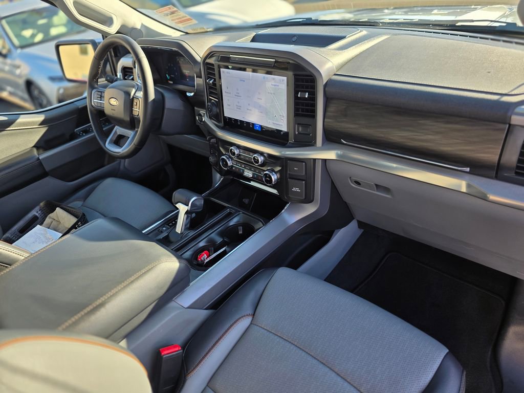 Used 2025 Ford F150 Lariat w/ Equipment Group 501A Mid AWD/4WD image 9