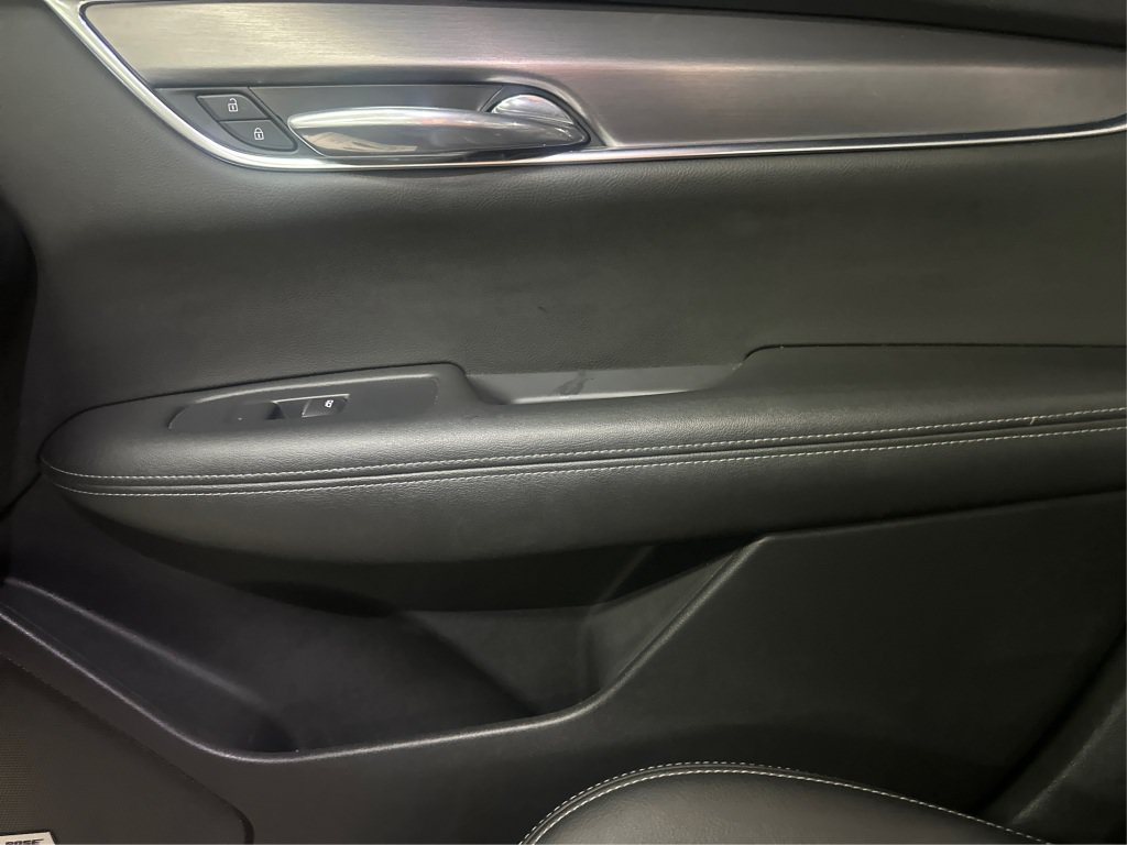 Used 2021 Cadillac XT6 Luxury FWD image 30
