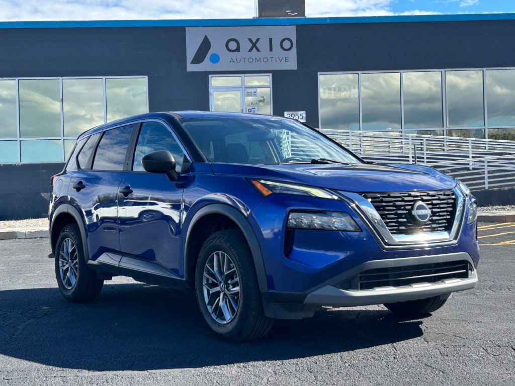 Used 2023 Nissan Rogue S AWD/4WD image 1