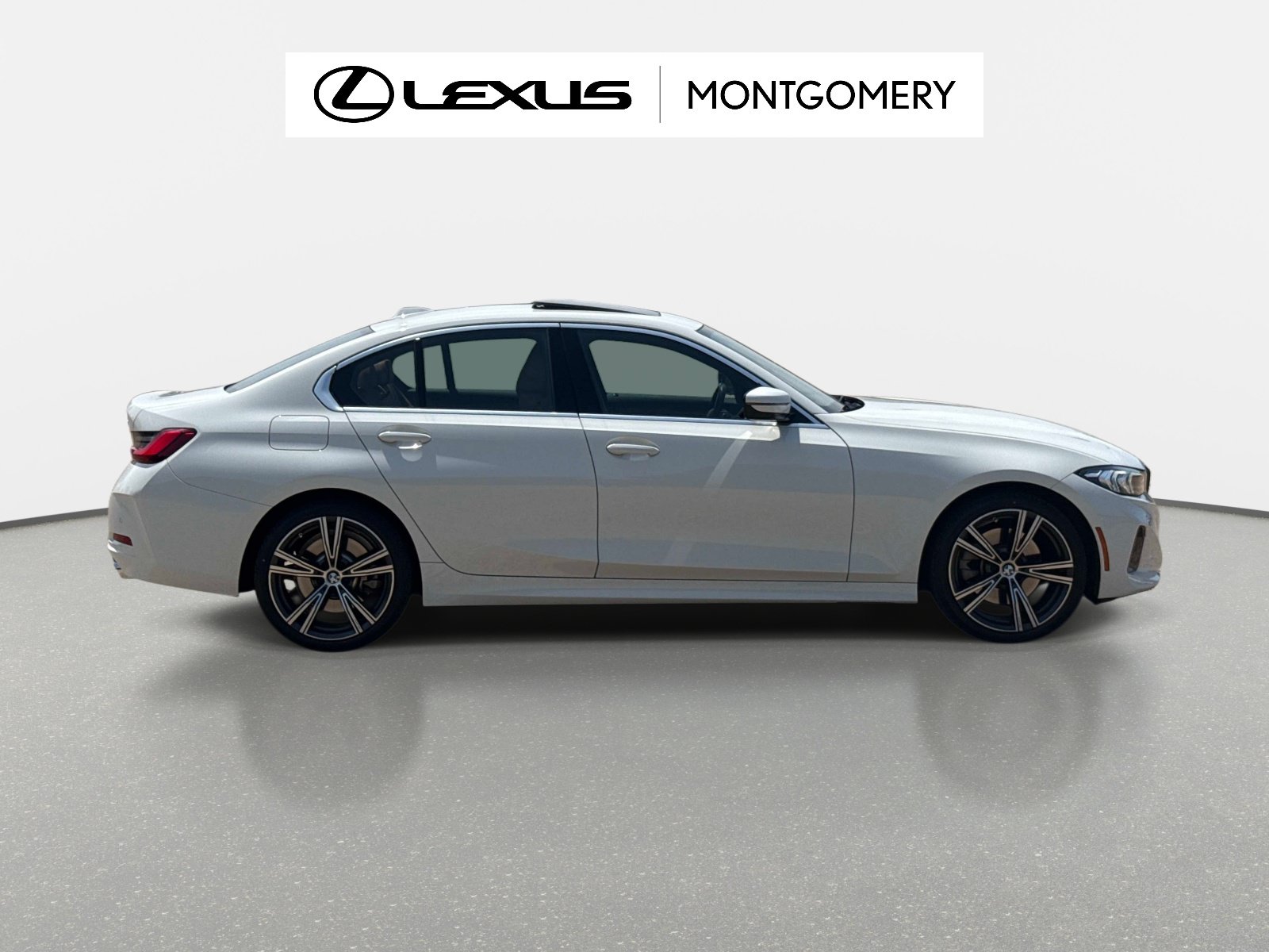 Used 2024 BMW 330i Sedan w/ Premium Package RWD image 2