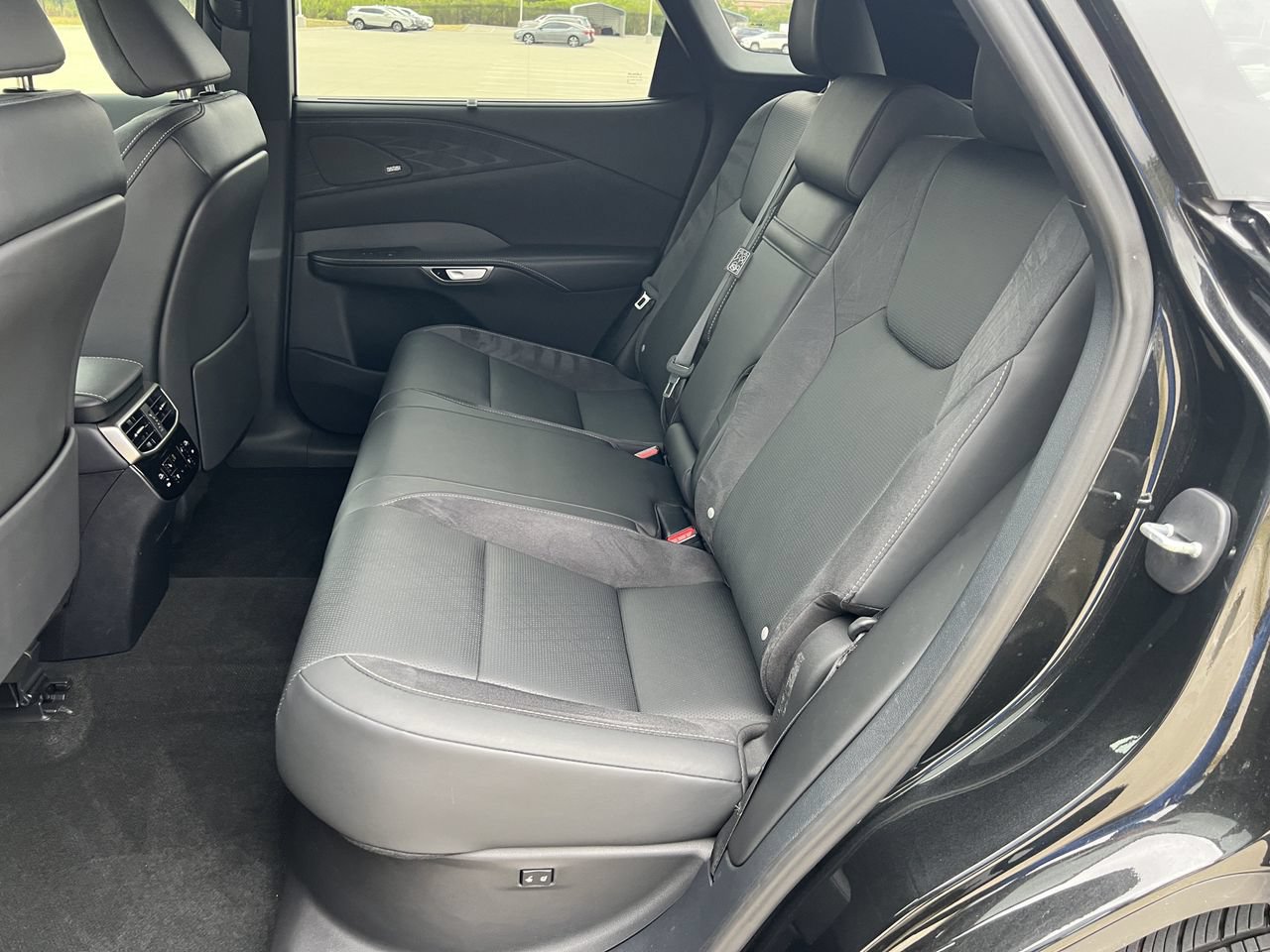 Used 2024 Lexus RX 350 FWD w/ Convenience Package image 12