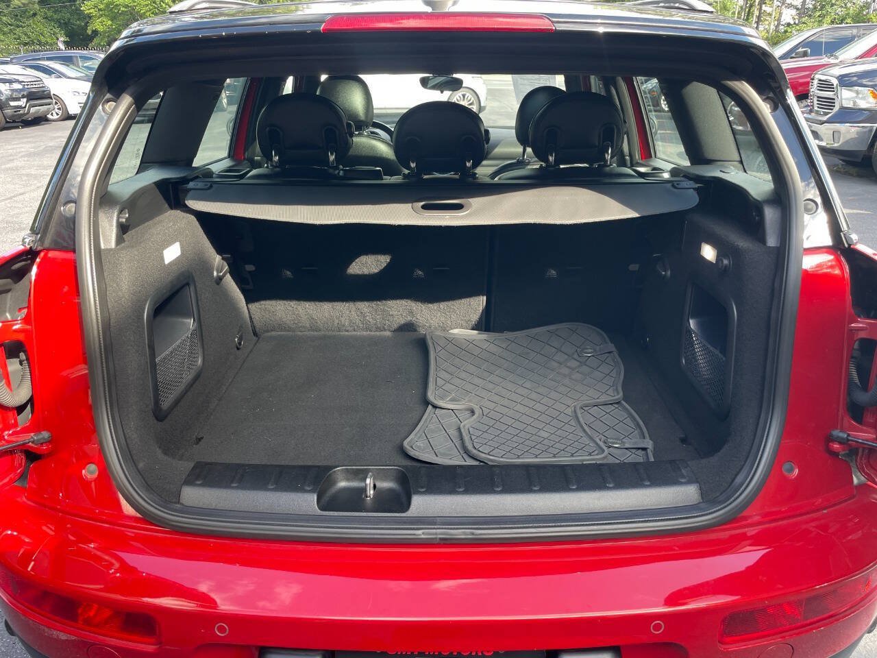 Used 2018 MINI Cooper Clubman FWD image 17