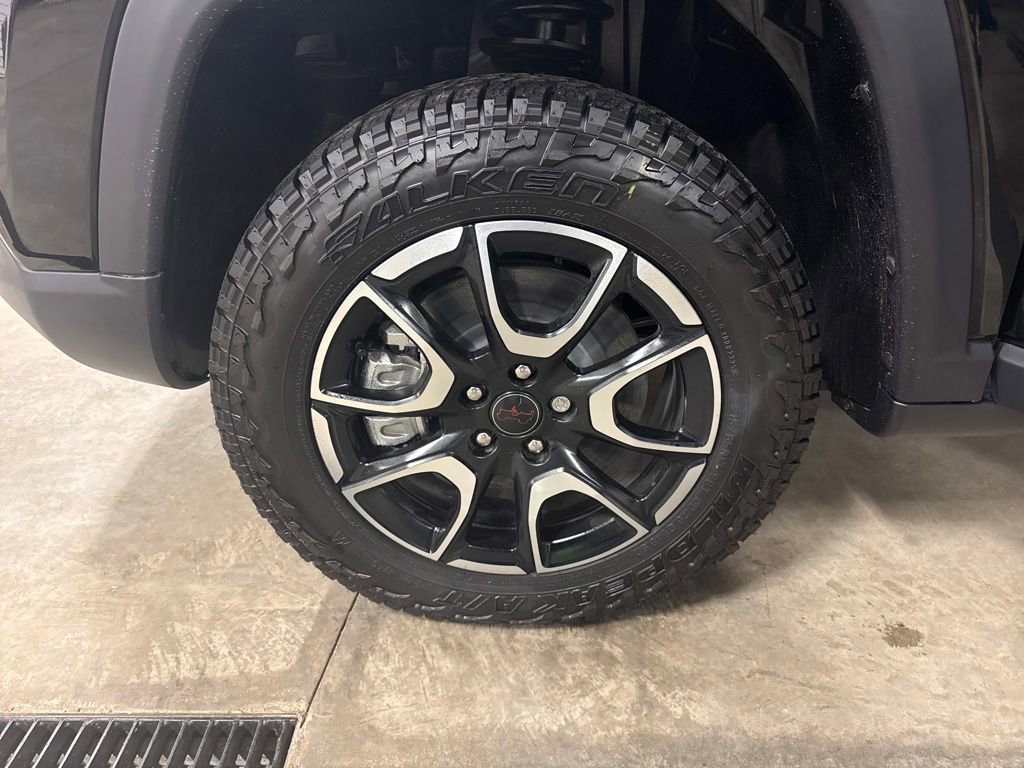 New 2026 Jeep Compass Trailhawk image 27