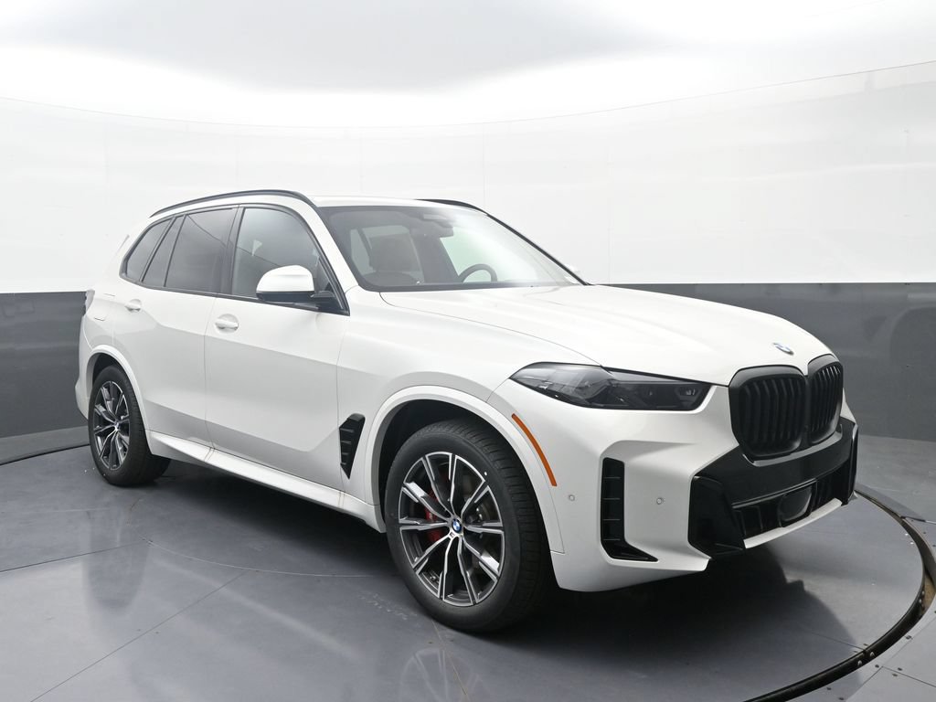 New 2026 BMW X5 xDrive40i w/ M Sport Package AWD/4WD image 3