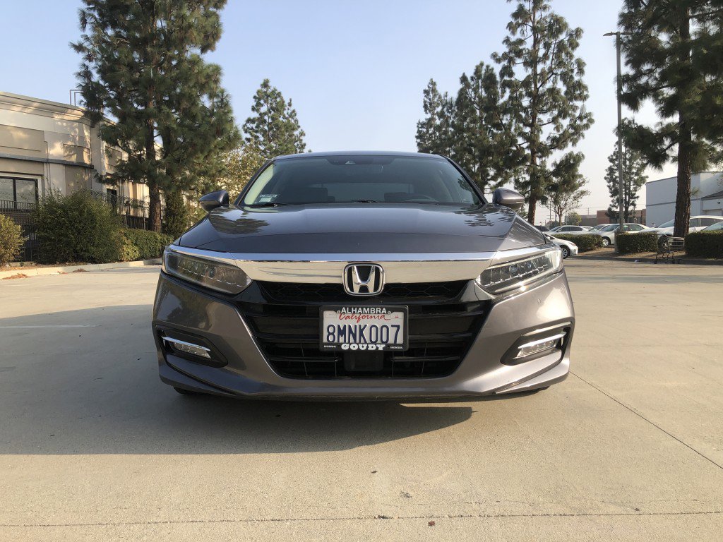Used 2020 Honda Accord Touring image 2