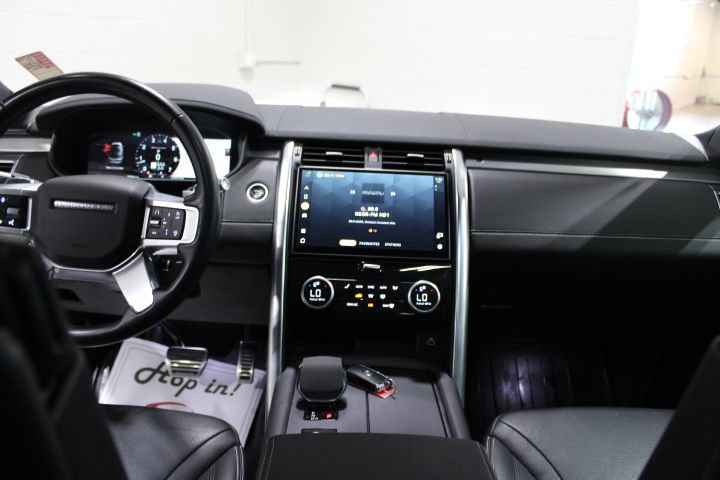 Used 2021 Land Rover Discovery S R-Dynamic AWD/4WD image 32