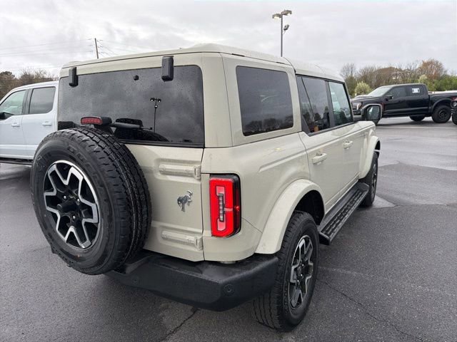 Used 2025 Ford Bronco Outer Banks image 3