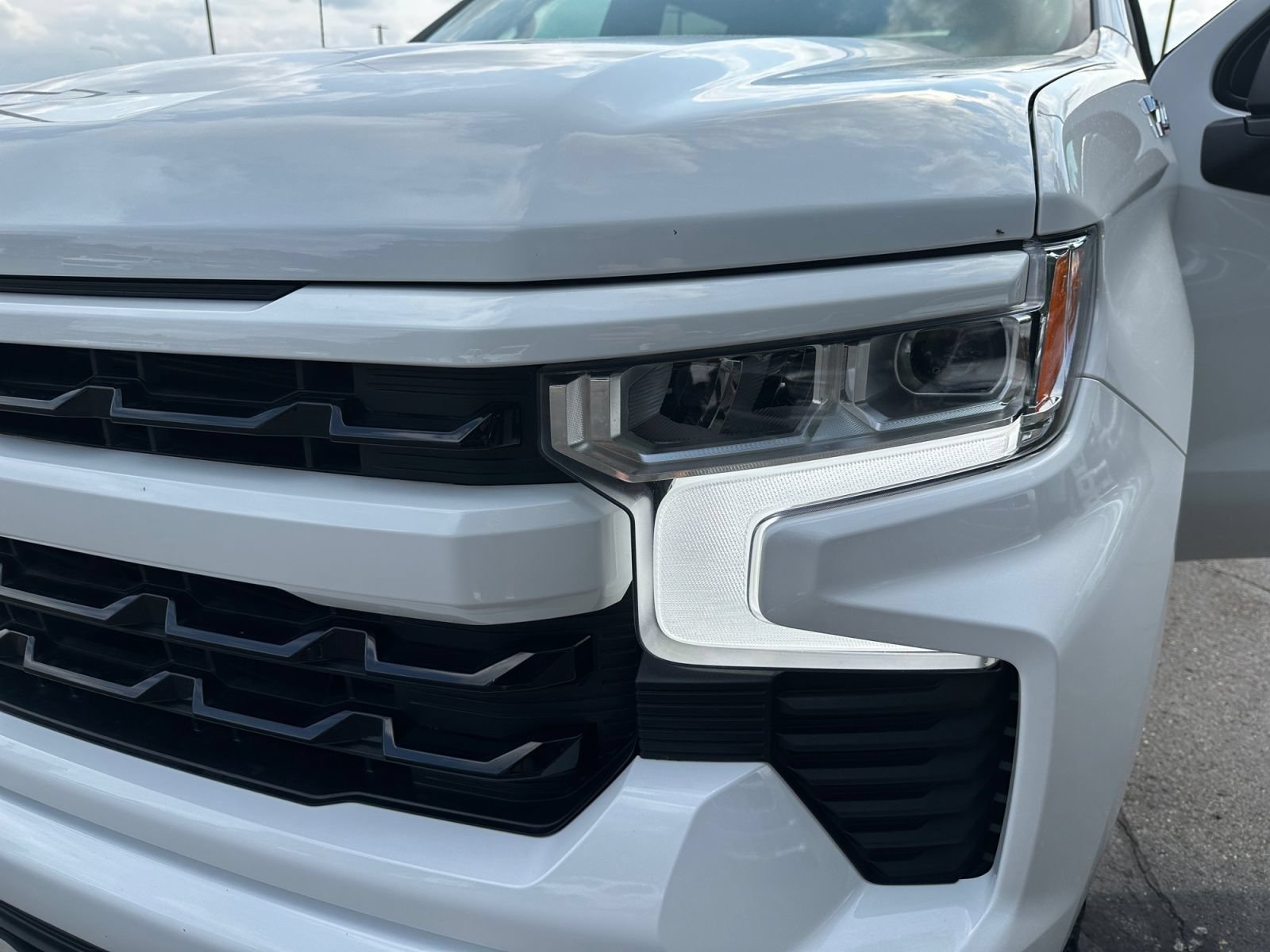 Used 2023 Chevrolet Silverado 1500 RST AWD/4WD image 43