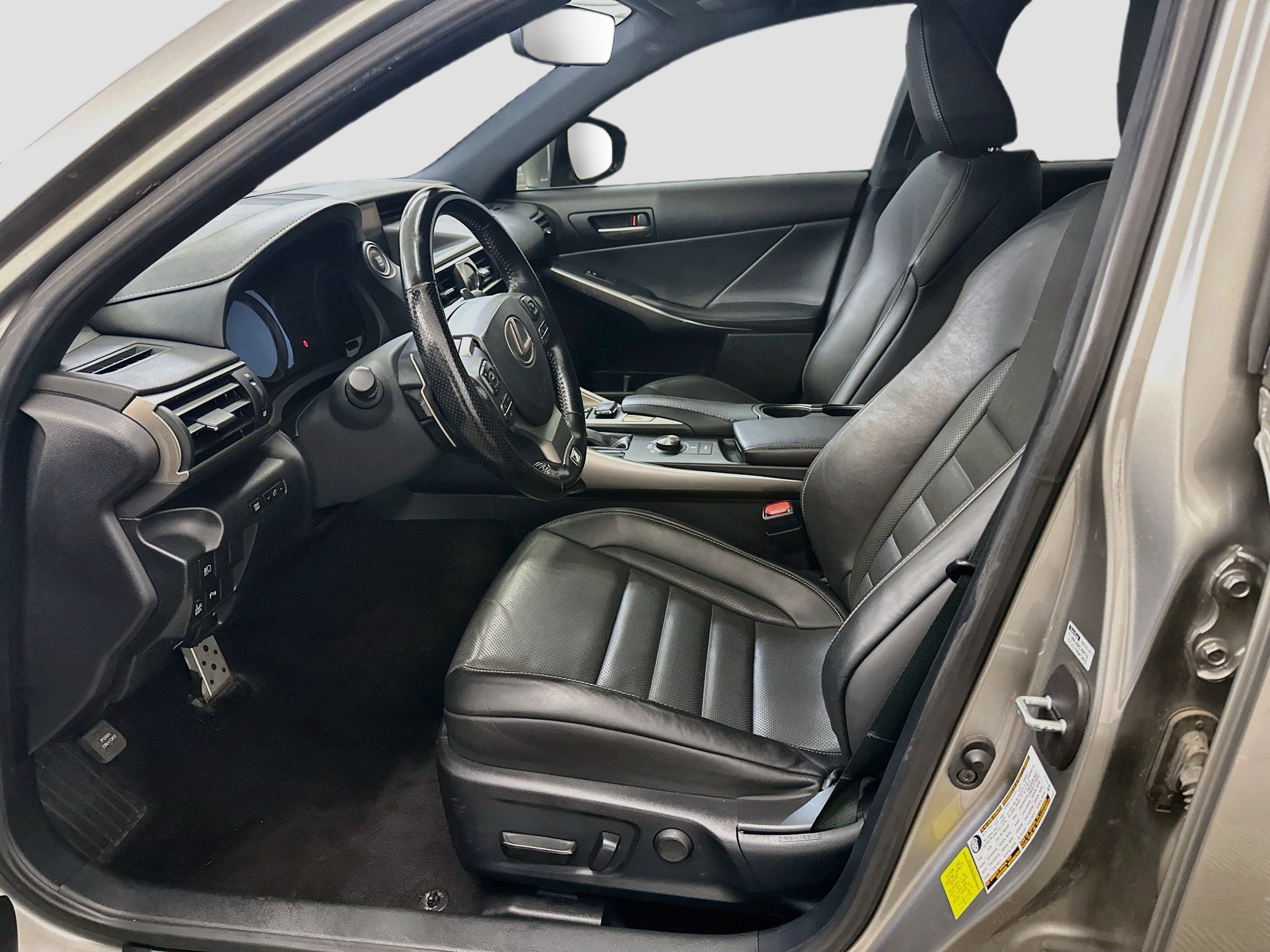 Used 2020 Lexus IS 350 F Sport w/ F Sport Package AWD/4WD image 13