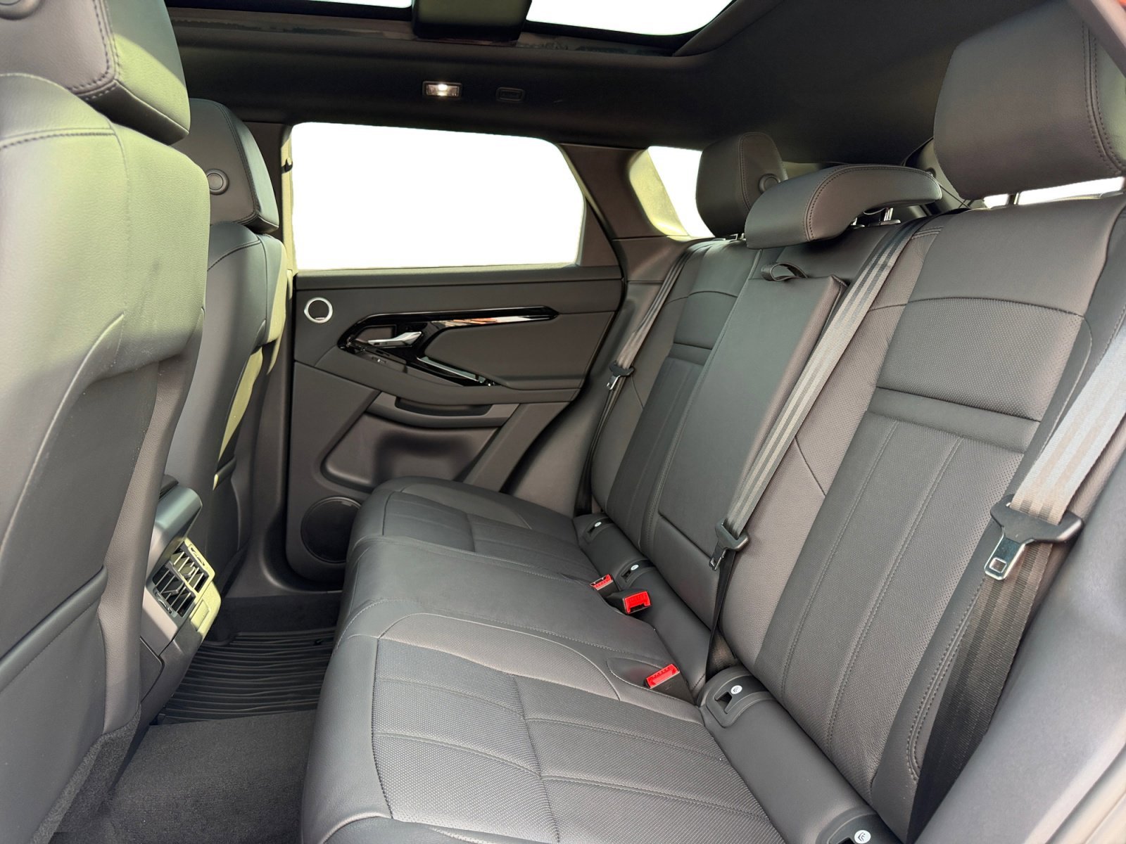 New 2026 Land Rover Range Rover Evoque S image 16