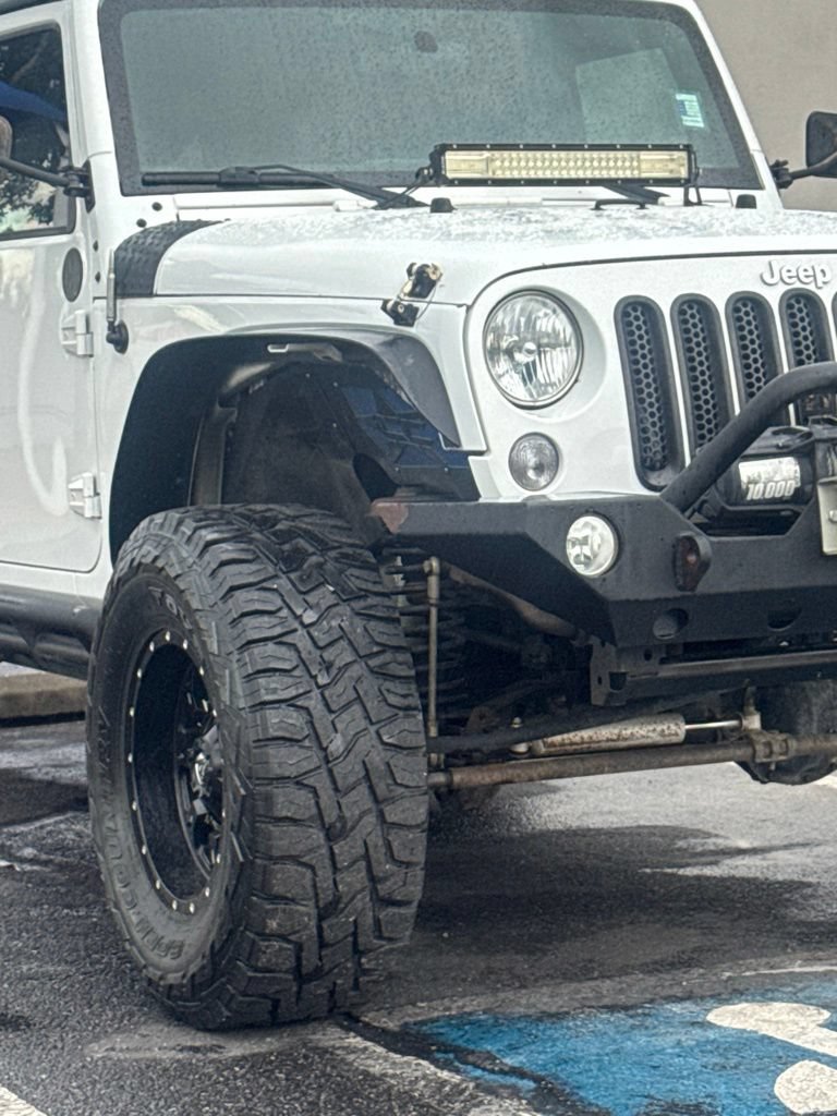 Used 2015 Jeep Wrangler Unlimited Sport AWD/4WD image 2