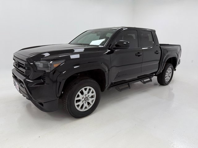 Used 2025 Toyota Tacoma SR5 image 5