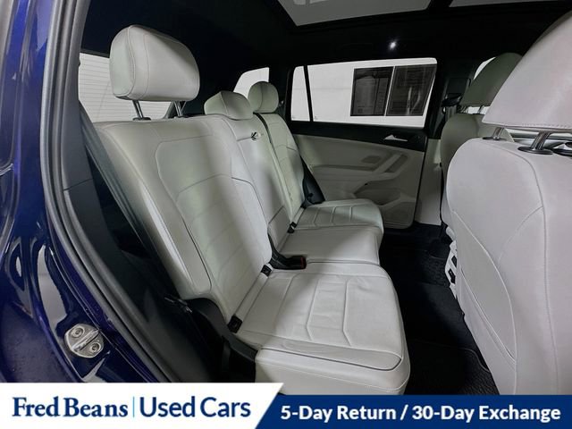 Used 2022 Volkswagen Tiguan SEL R-Line image 31