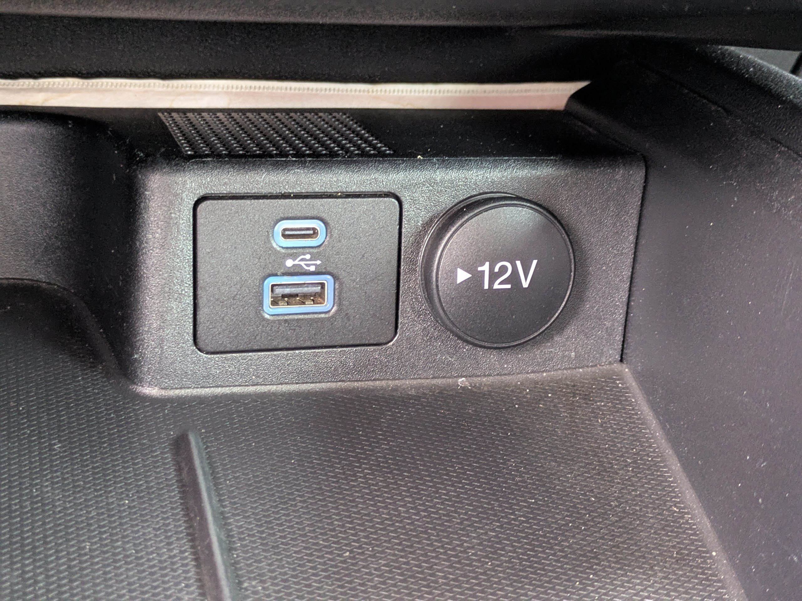 Used 2022 Ford Escape SE FWD image 27