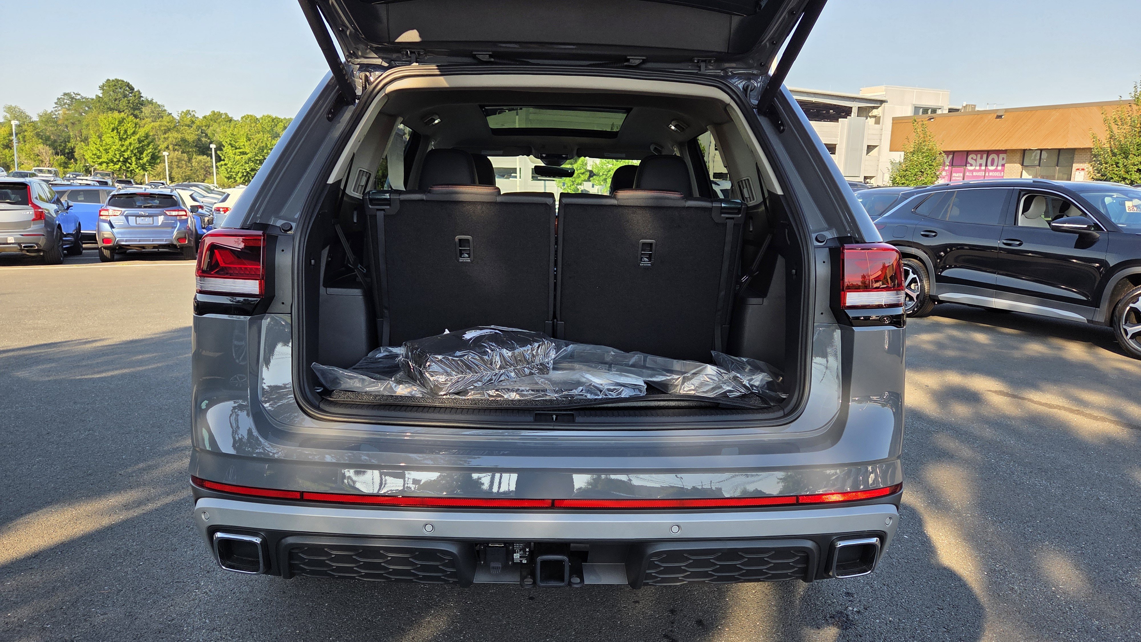 New 2026 Volkswagen Atlas Peak Edition AWD/4WD image 5