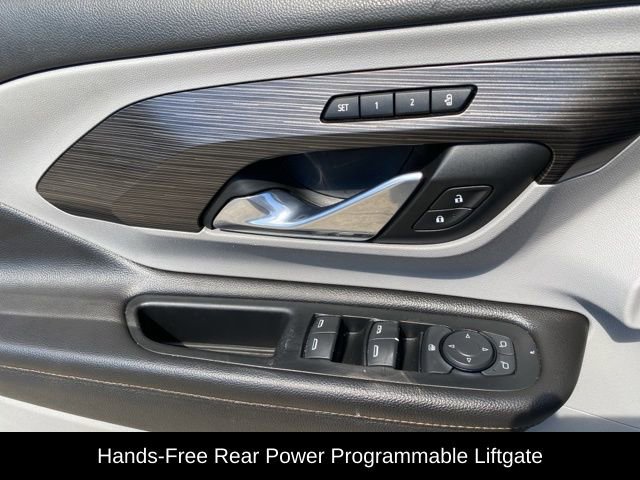 Used 2019 GMC Terrain SLT w/ Preferred Package FWD image 17