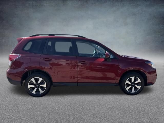 Used 2017 Subaru Forester 2.5i Premium AWD/4WD image 5