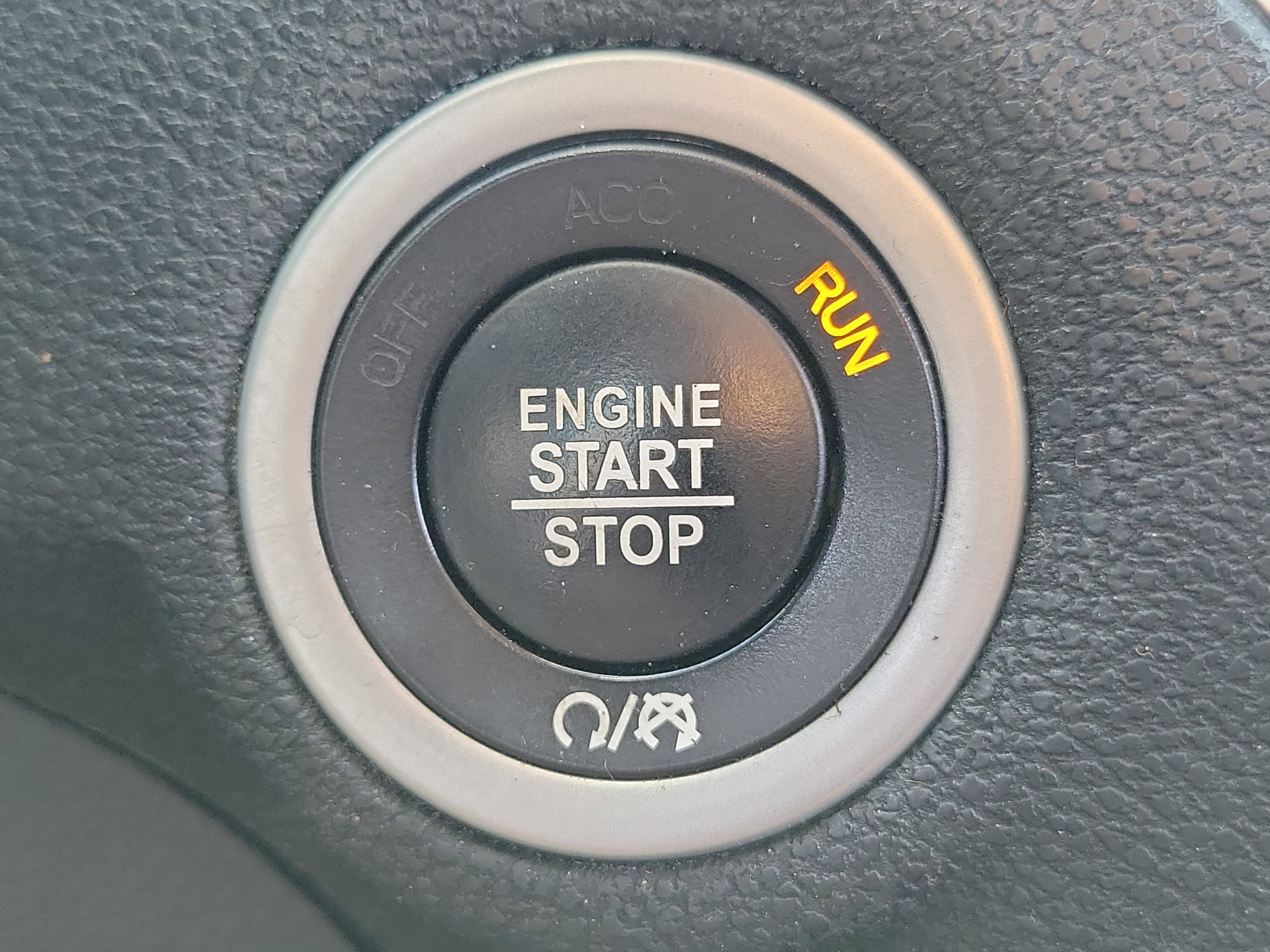 Used 2019 Chrysler 300 Touring w/ Chrome Appearance Package image 30