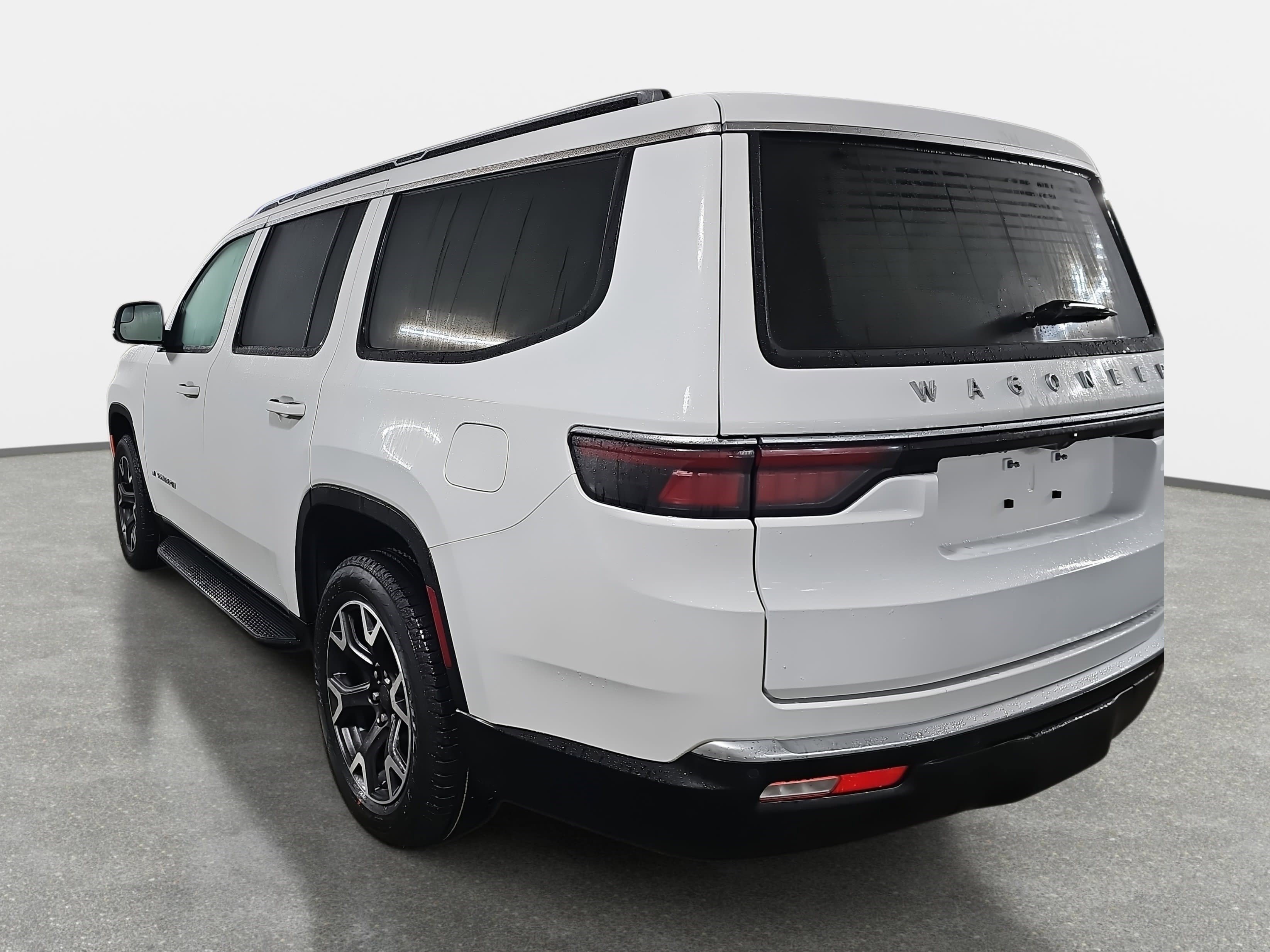 Used 2024 Jeep Wagoneer Series III image 7