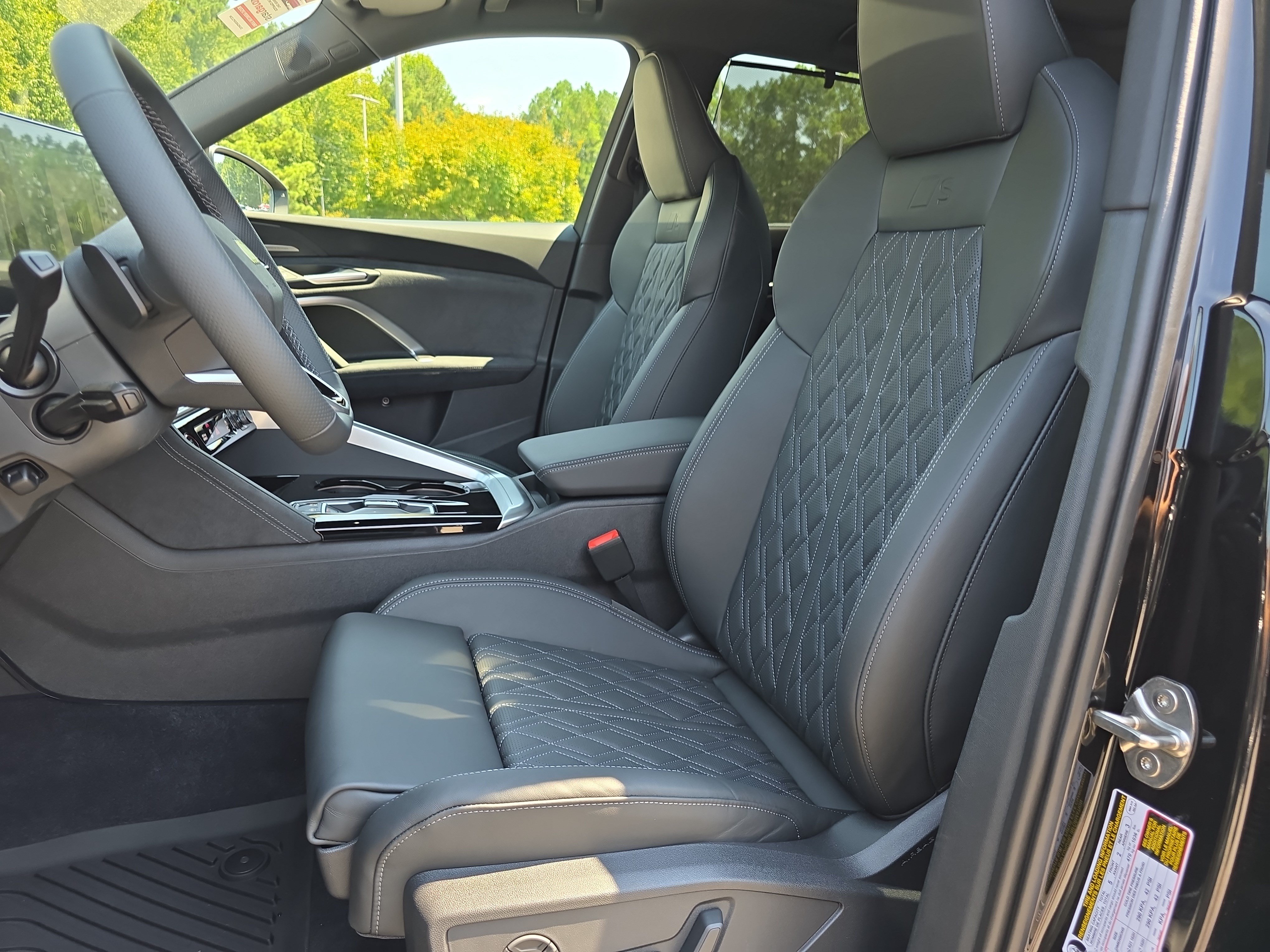 New 2026 Audi SQ5 Prestige AWD/4WD image 15