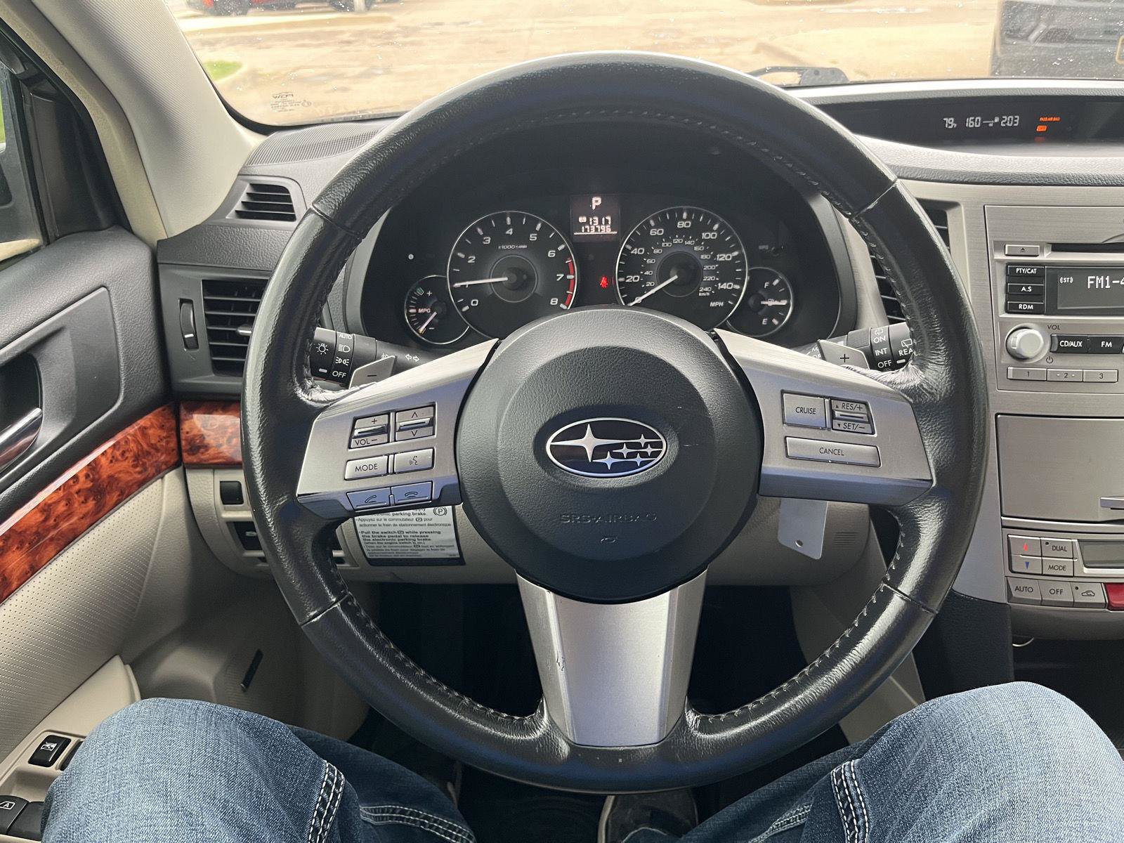 Used 2011 Subaru Outback 2.5i Limited w/ PWR Moonroof Pkg AWD/4WD image 20