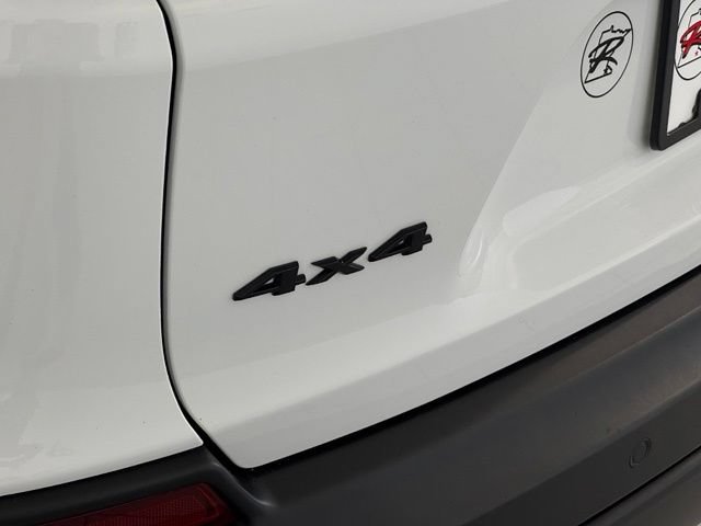 Used 2023 Jeep Cherokee Altitude Lux w/ Lux Elite Package AWD/4WD image 45
