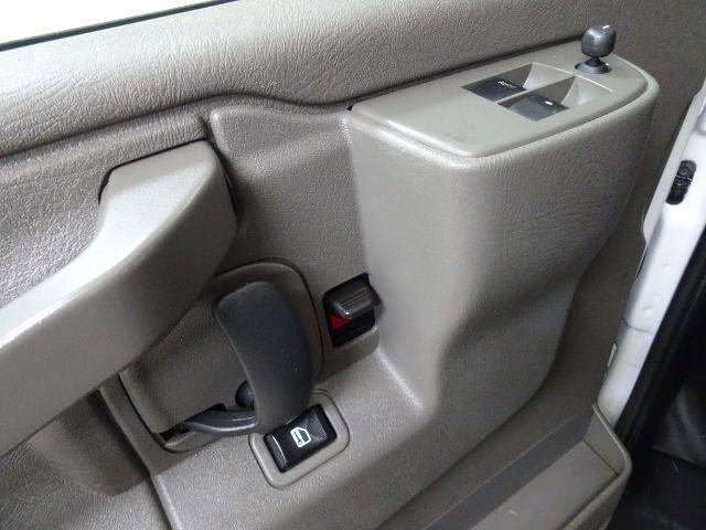 Used 2021 Chevrolet Express 2500 w/ Driver Convenience Package image 22