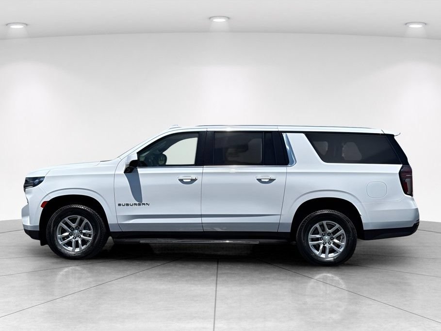 Used 2023 Chevrolet Suburban LT AWD/4WD image 7