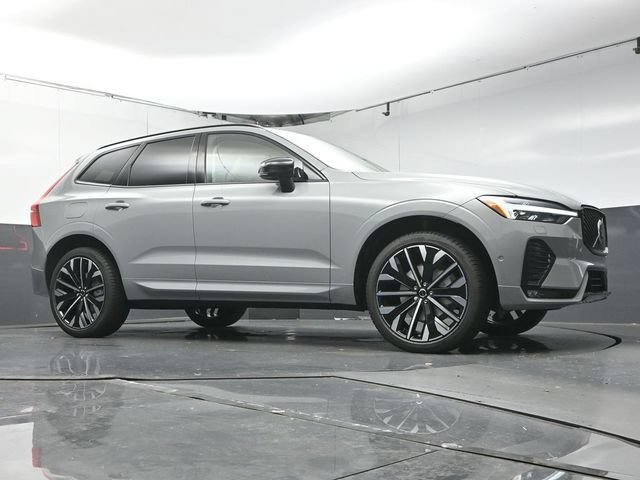 New 2026 Volvo XC60 B5 Ultra w/ Protection Package Premier AWD/4WD image 32