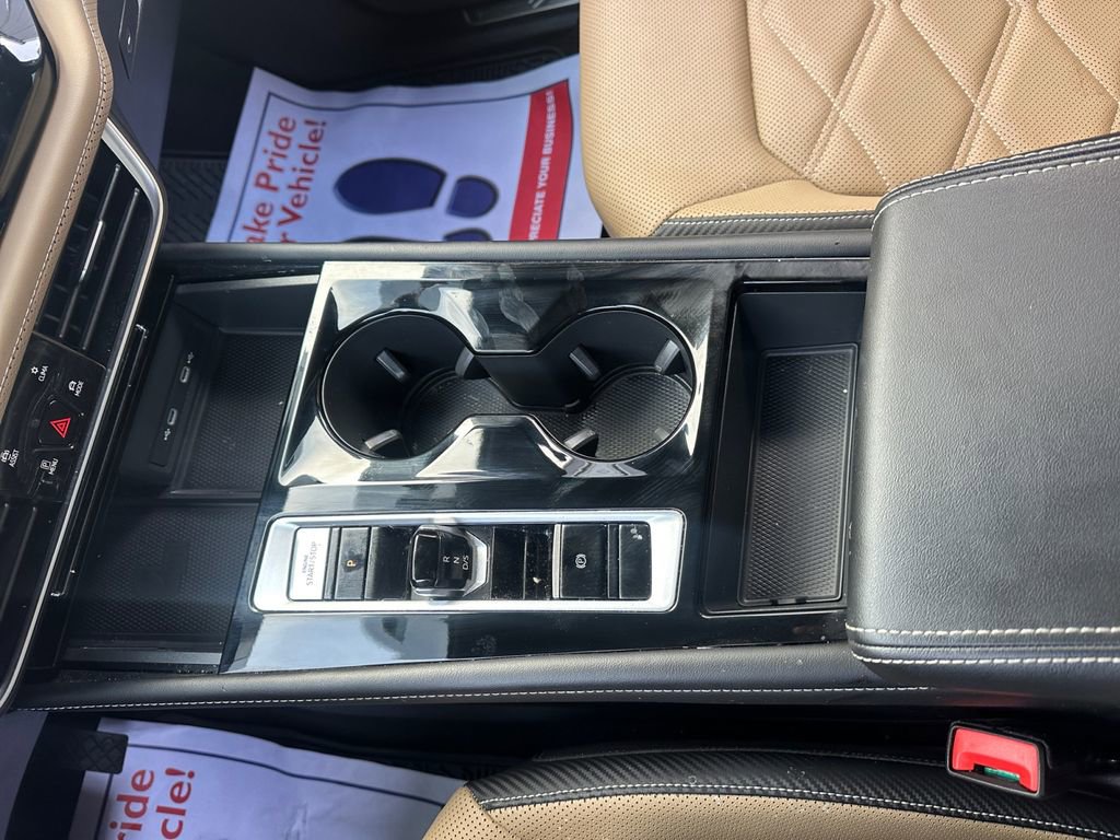 Used 2024 Volkswagen Atlas Cross Sport SE image 11