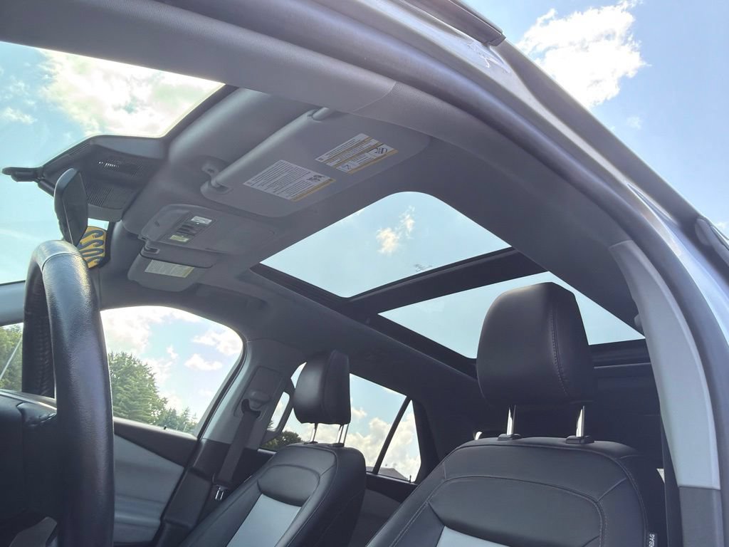 Certified 2022 Ford Explorer XLT w/ Equipment Group 202A AWD/4WD image 13