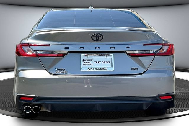 Used 2025 Toyota Camry SE FWD image 6
