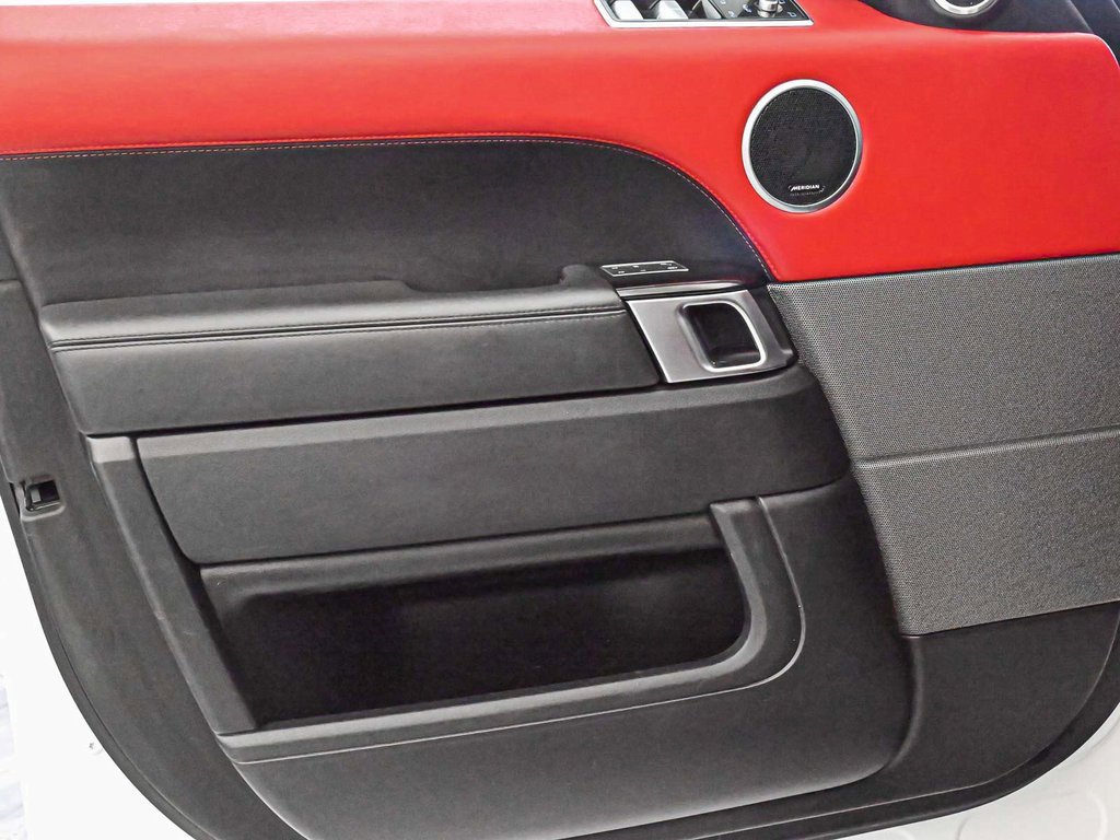 Used 2020 Land Rover Range Rover Sport HSE Dynamic image 8