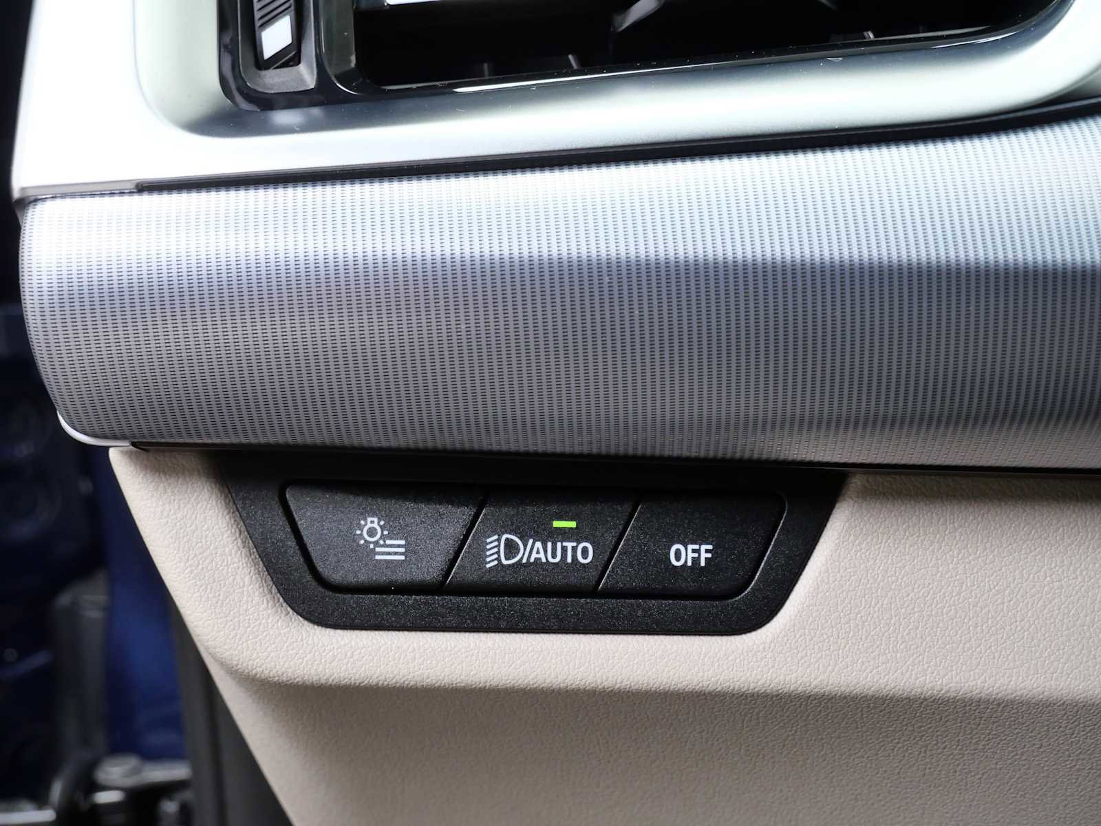 Used 2025 BMW X1 xDrive28i w/ Convenience Package image 29