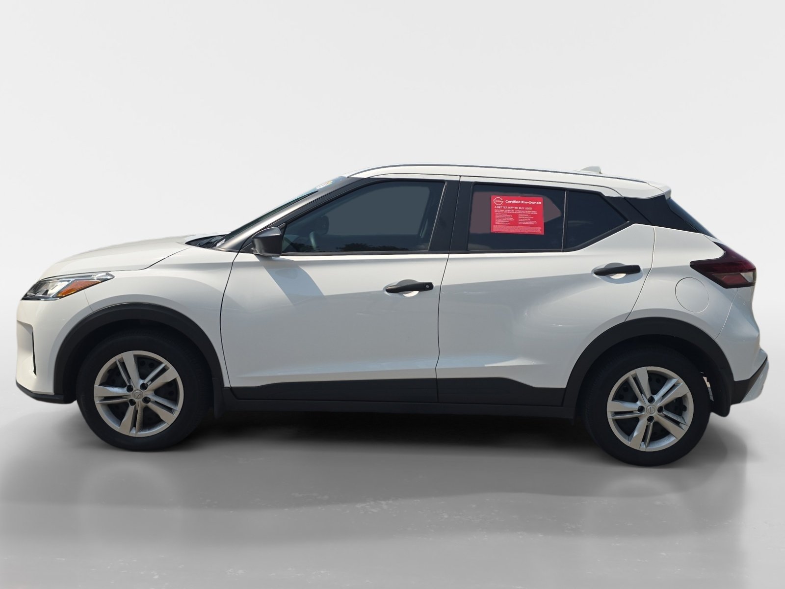 Used 2025 Nissan Kicks Play S FWD image 2
