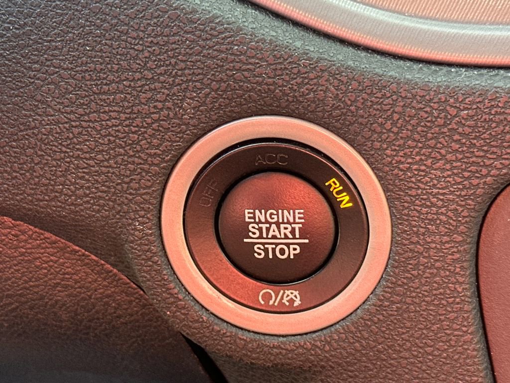 Used 2023 Dodge Charger SXT image 29