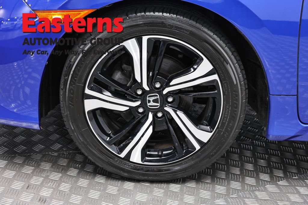 Used 2017 Honda Civic Touring image 31