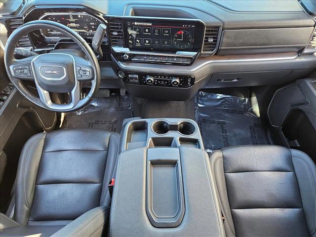 Used 2025 GMC Sierra 1500 SLT AWD/4WD image 16