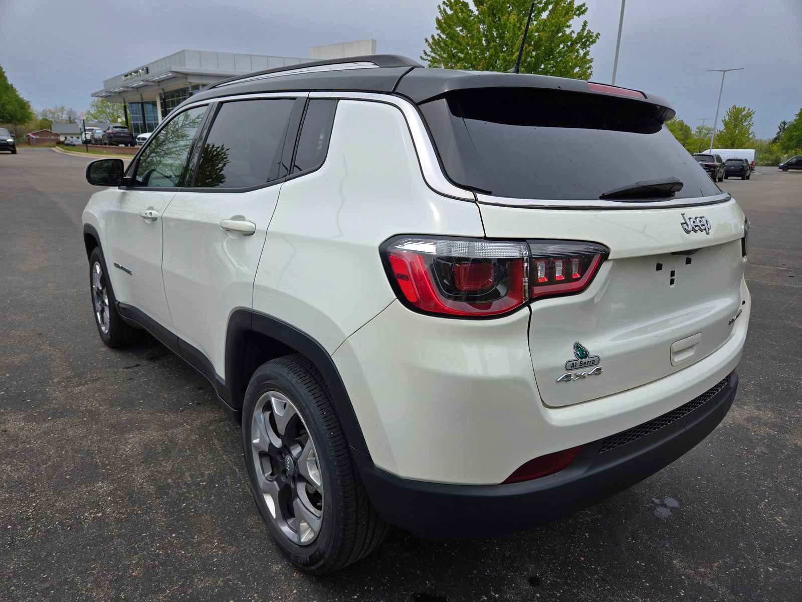Used 2019 Jeep Compass Limited AWD/4WD image 3