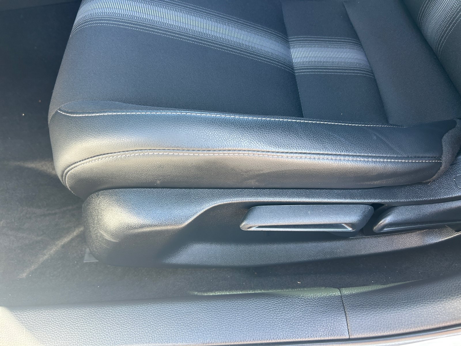 Used 2025 Honda Civic Sport image 14