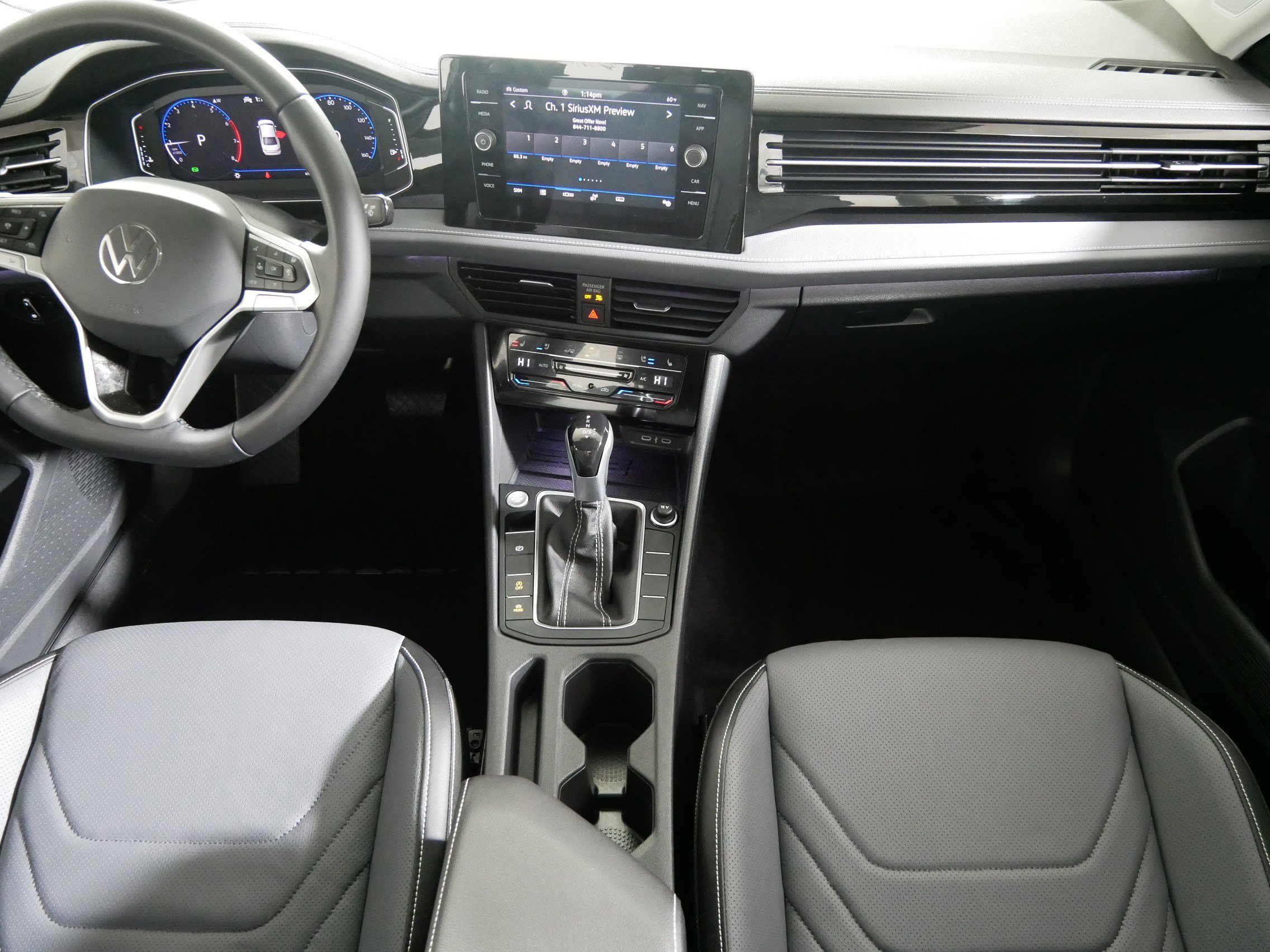 Certified 2025 Volkswagen Jetta SEL FWD image 10