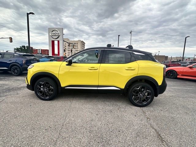 New 2025 Nissan Kicks SR image 6