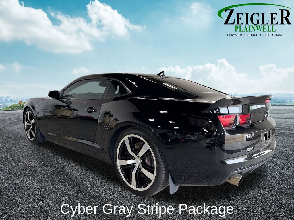 Used 2012 Chevrolet Camaro SS RWD image 3