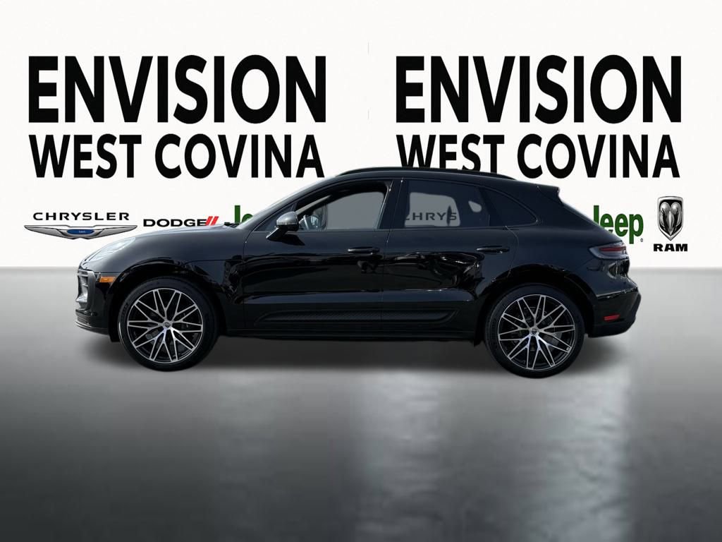 Used 2025 Porsche Macan image 5